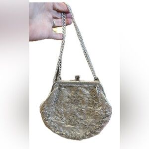 NWT VTG, Mid Century Beaded clam shell purse.